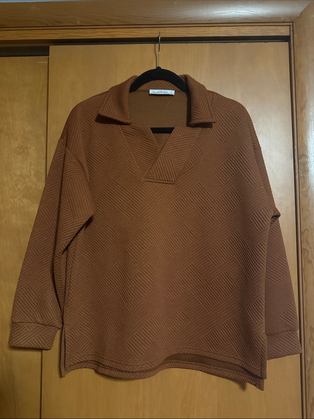 Women's Textured Collared Pullover Sweatshirt — Brown